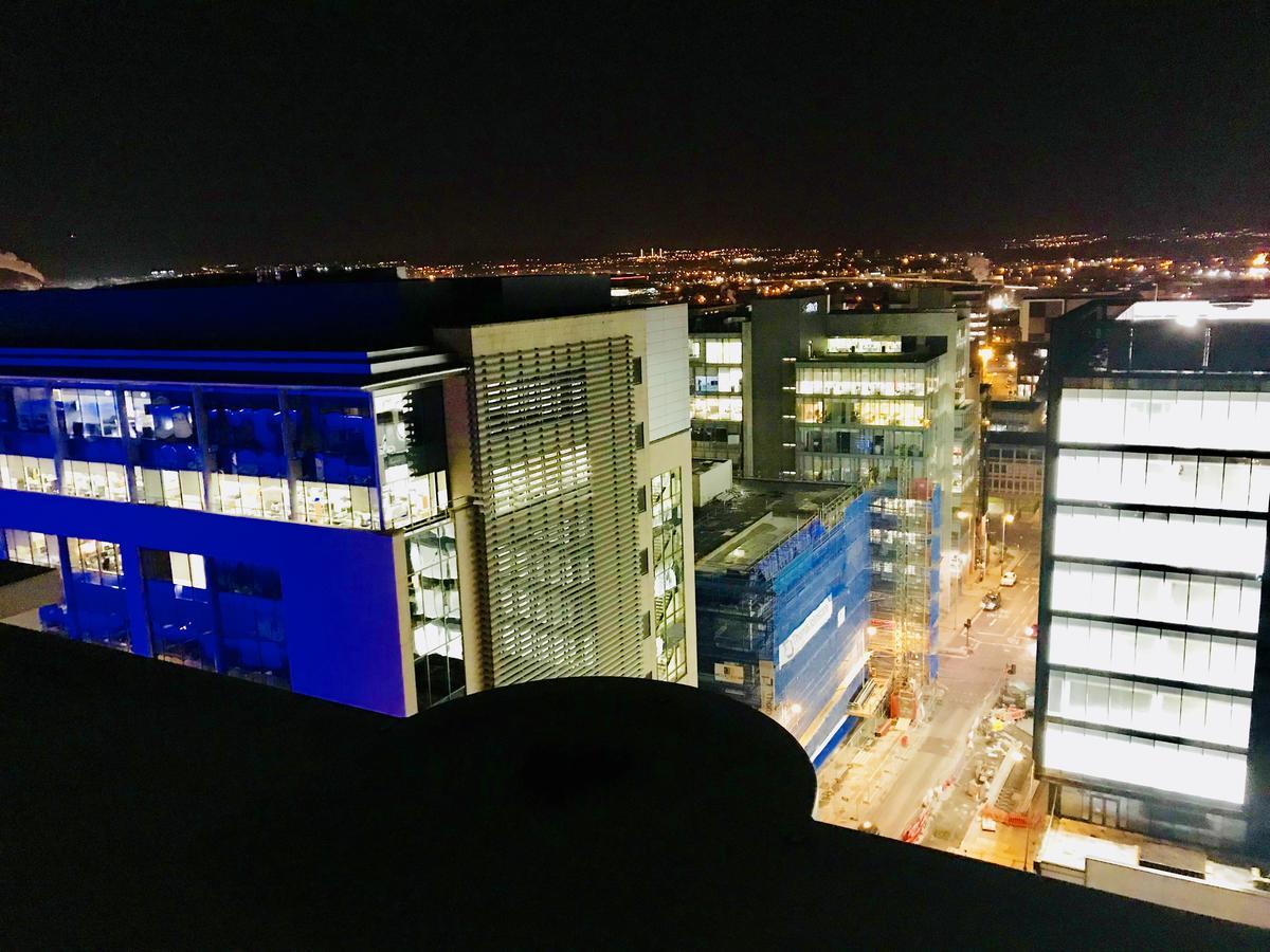 Glasgow Central Station Skyline Apartment With Parking Exteriör bild